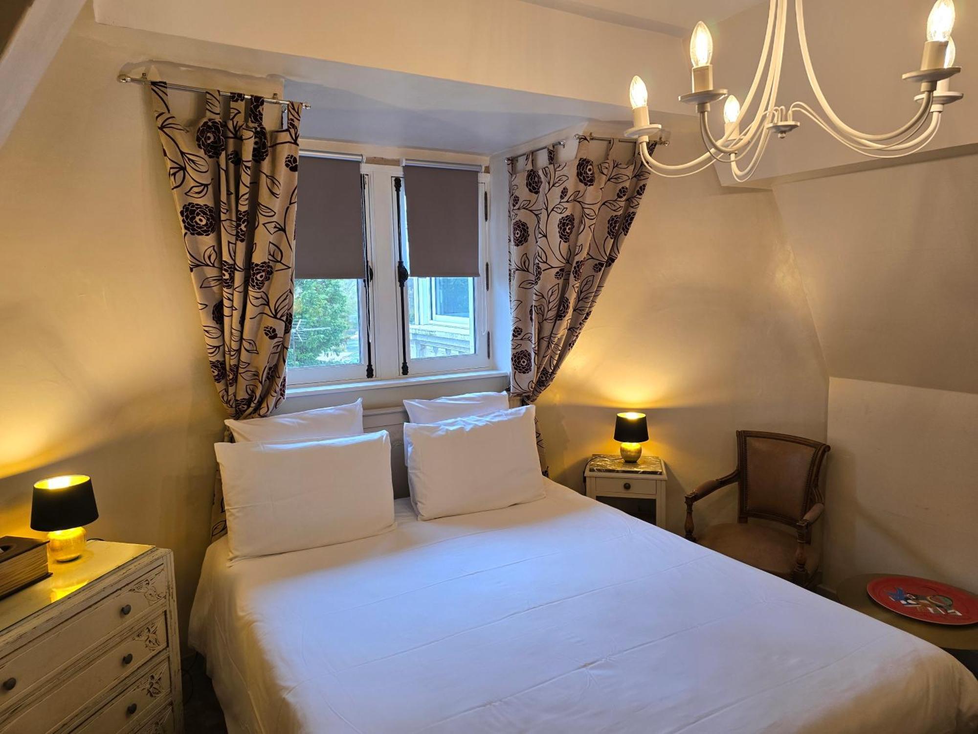 بايو Le Castel Guesthouse المظهر الخارجي الصورة