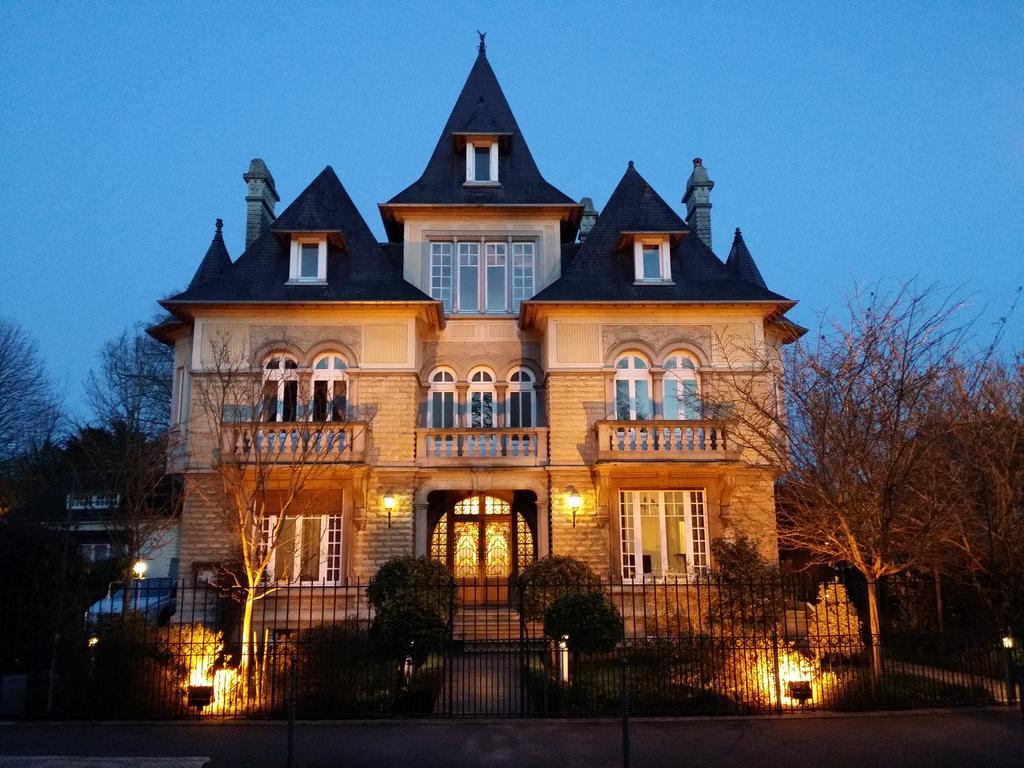 بايو Le Castel Guesthouse المظهر الخارجي الصورة